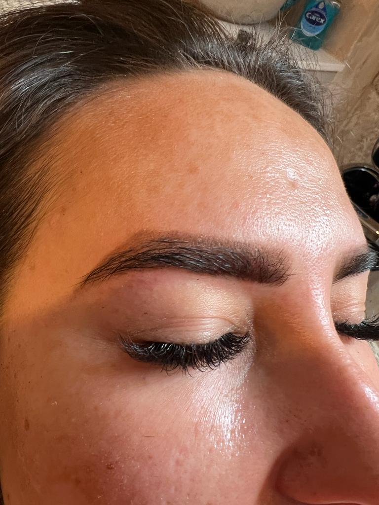 Nikee&apos;s Beauty Bar Brow Treatment